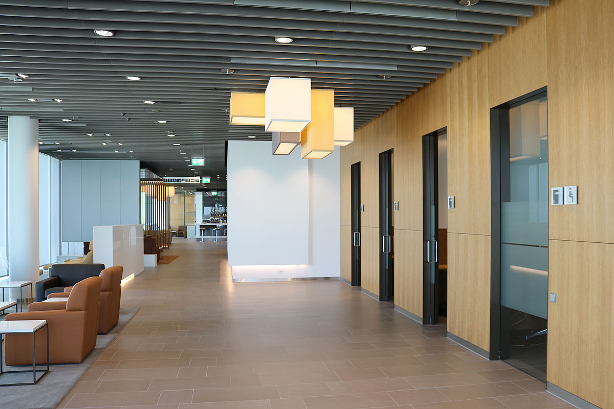 First Class Lounge_4